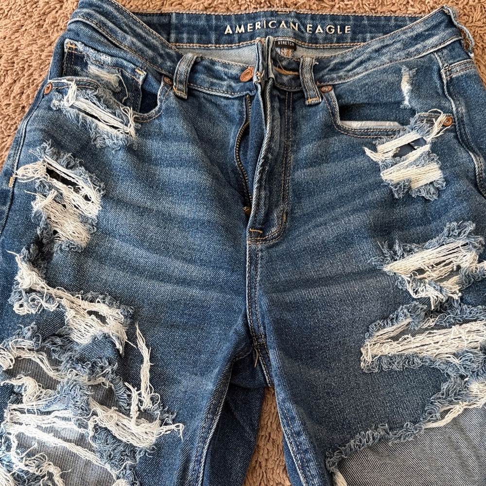 American Eagle Outfitters Ripped Blue Denim Mom Jean